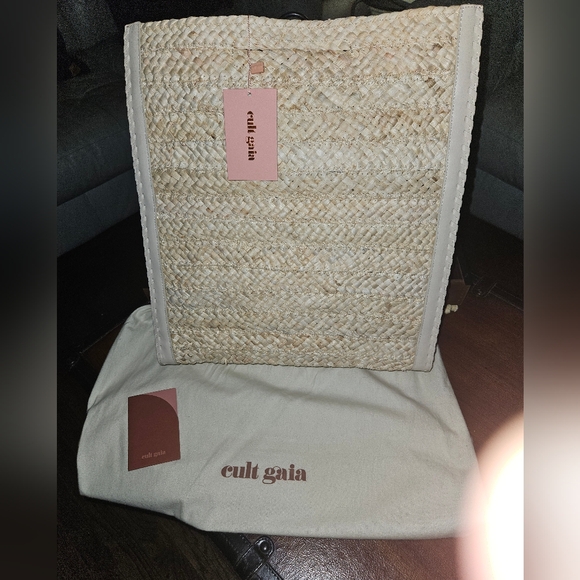 Cult Gaia Remi Tote - Picture 6 of 11